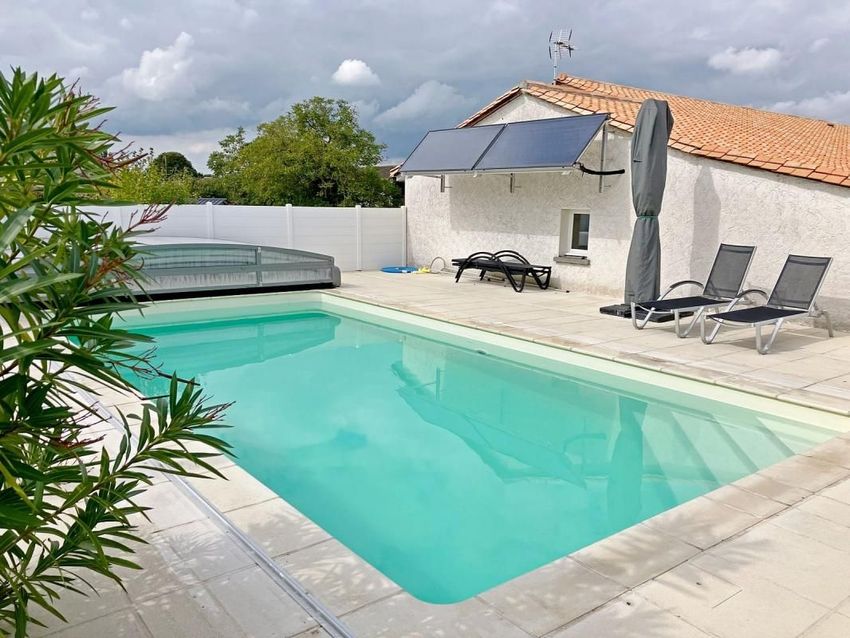 Image Piscine à  maison individuelle de La Couronne