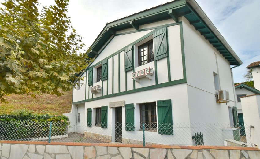 Image Façade à  maison individuelle de 309 Avenue Chabadenia