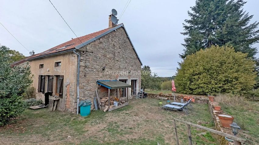 Image Façade à  maison de village de Champeau-en-Morvan