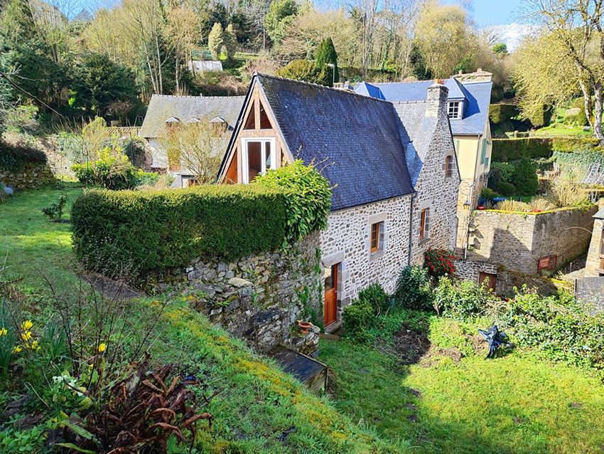 Image Façade à  maison individuelle de Dinan