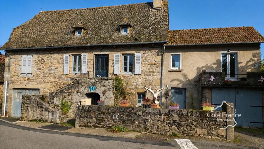 Image Façade à  maison individuelle de Marcolès