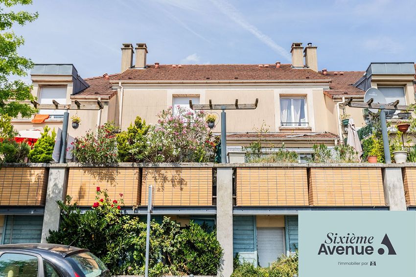 Image Façade à  maison individuelle de Grigny