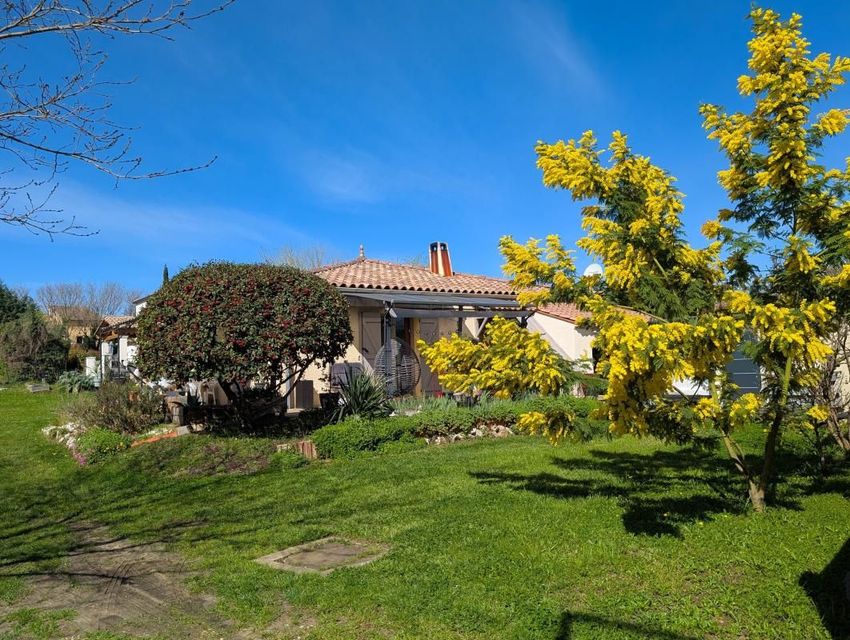 Image Façade à  maison individuelle de Foissac