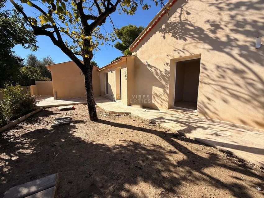 Image Façade à  villa de Mougins