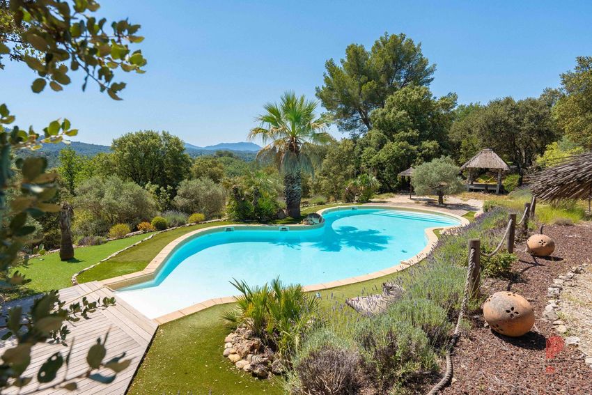 Image Piscine à  maison individuelle de Saint-Maximin-la-Sainte-Baume