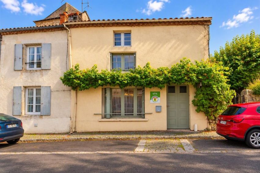Image Façade à  maison de village de Abzac