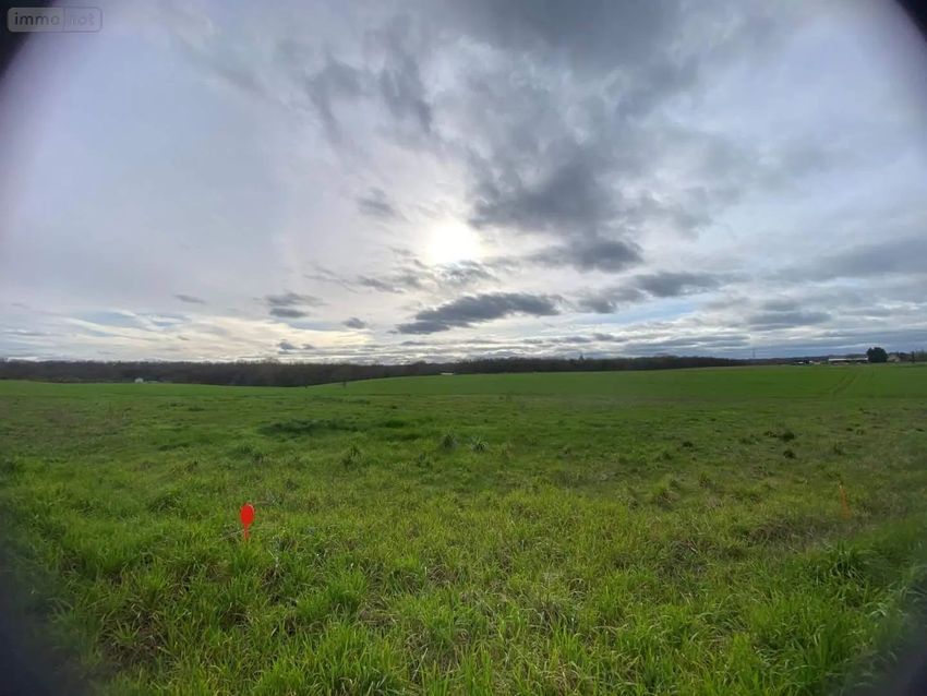 Image Vue à terrain de Rouziers-de-Touraine