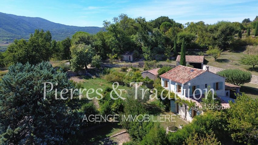Image de  maison individuelle à Saint-Martin-de-Castillon