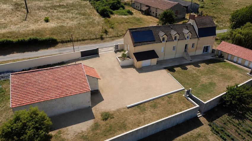 Image Piscine à  maison individuelle de Sermoise-sur-Loire