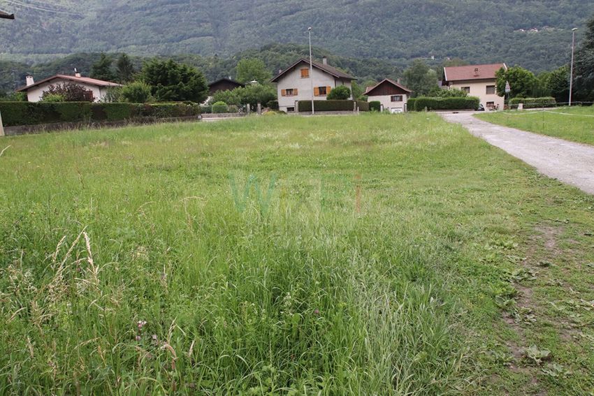 Image Vue à terrain de La Bâthie