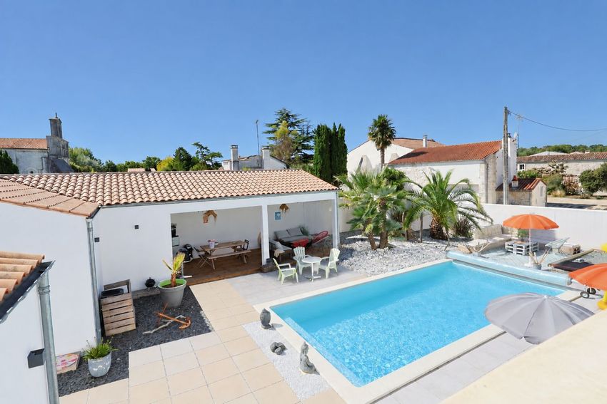 Image Piscine à  maison individuelle de Breuillet