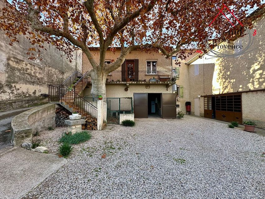 Image Façade à  maison individuelle de Caromb