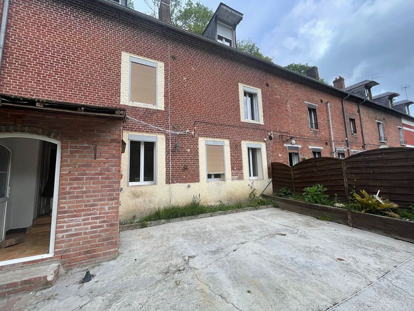 Image Façade à  maison mitoyenne de Flavigny-le-Grand-et-Beaurain