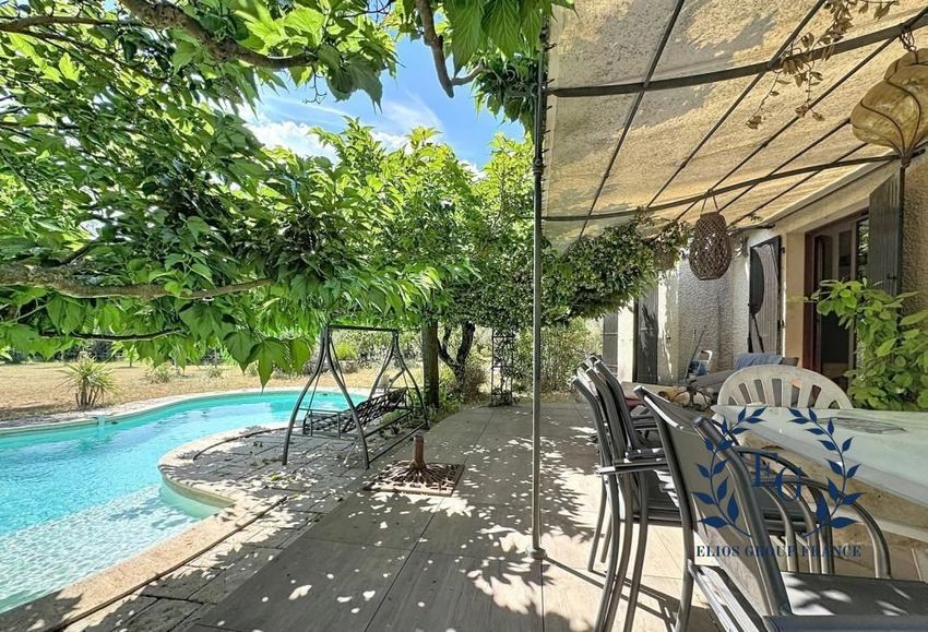 Image Piscine à  maison individuelle de Saint-Maximin-la-Sainte-Baume