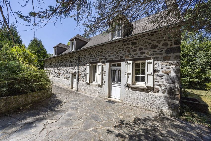 Image Façade à  maison individuelle de Ally