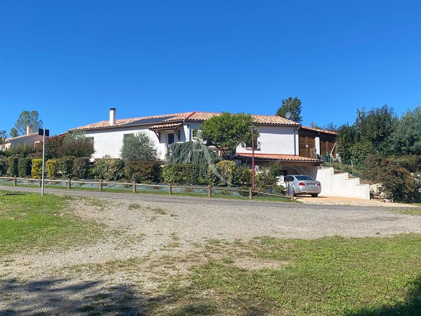 Image Façade à  maison individuelle de Laguépie
