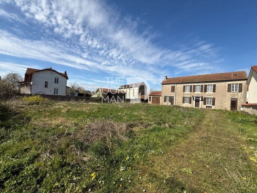 Image de  maison individuelle à 2 Ter Rue des Martyrs