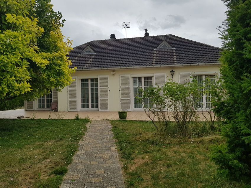 Image Façade à  maison individuelle de Jaux
