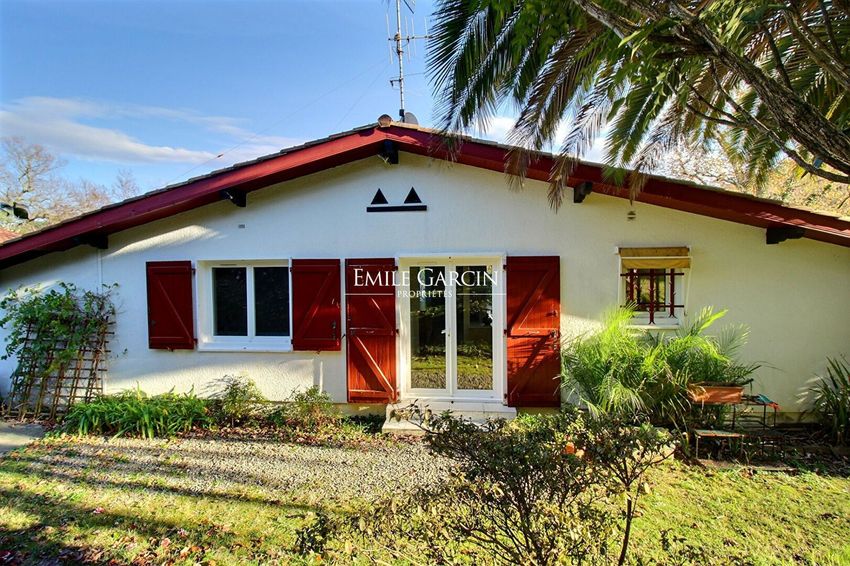 Image Façade à  maison individuelle de Bidart