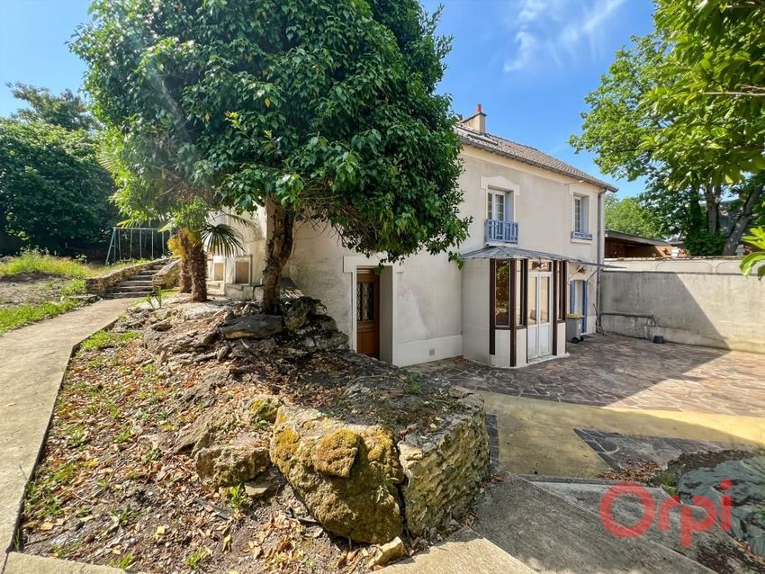 Image de  maison individuelle à Saint-Brice-sous-Forêt
