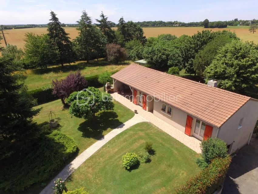 Image Jardin à  maison individuelle de Rouillé
