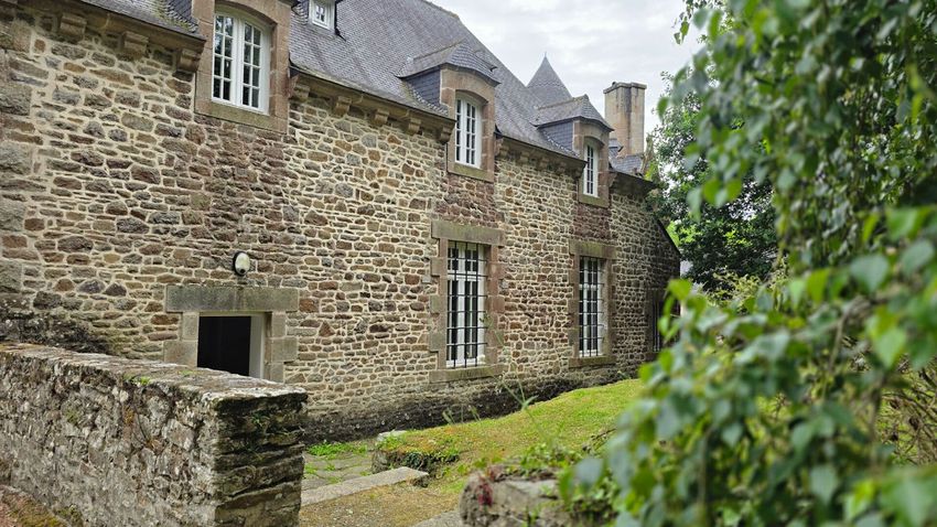Image Façade à  maison mitoyenne de Dinan