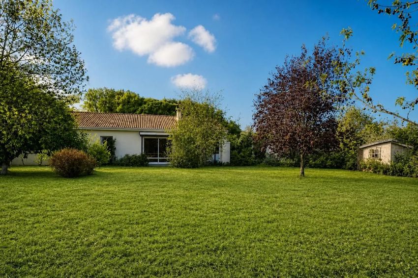 Image Façade à  maison individuelle de Val-de-Livenne