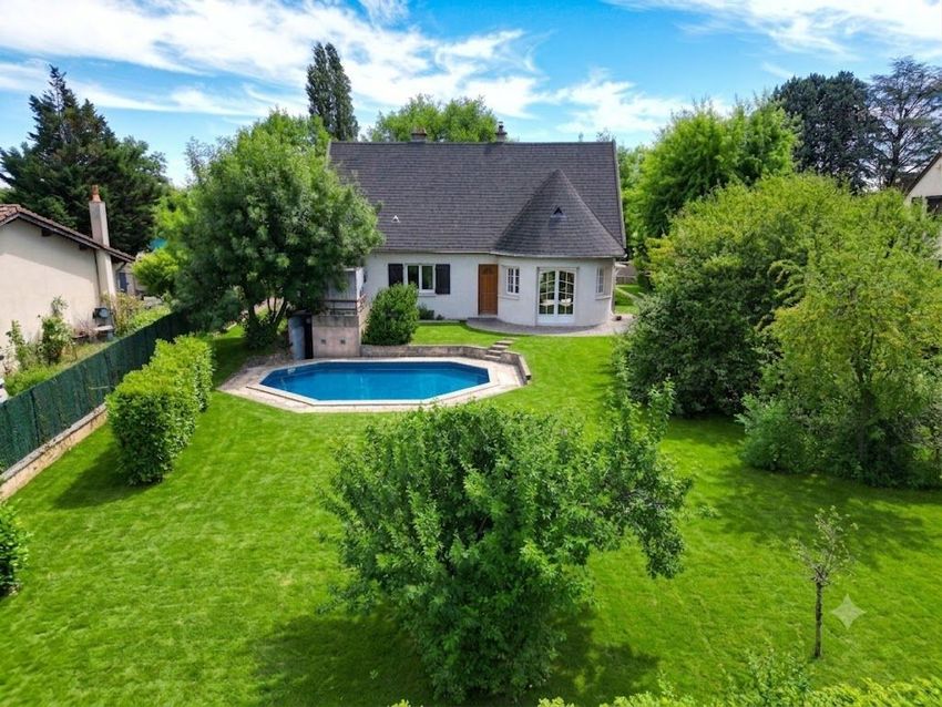 Image Piscine à  maison individuelle de Écully