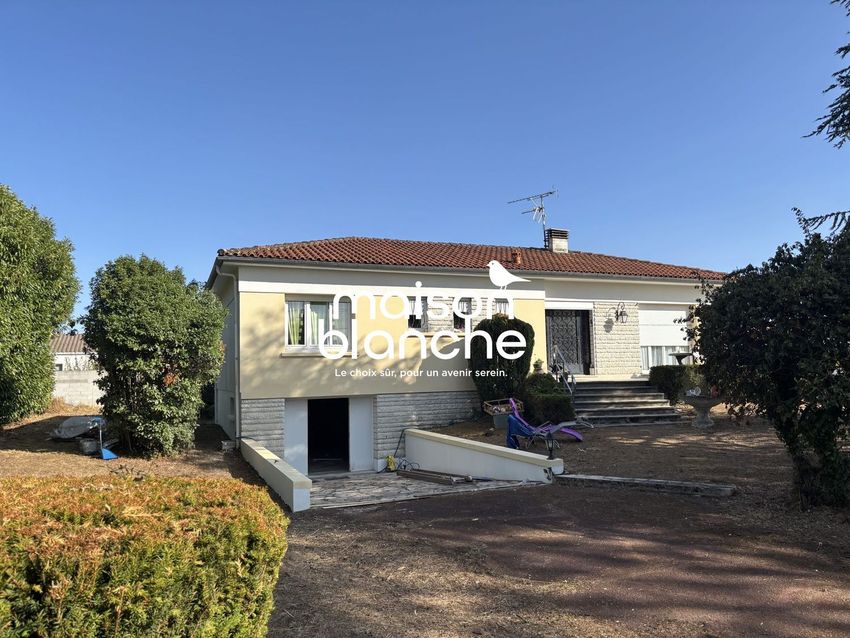 Image Façade à  maison individuelle de Surgères