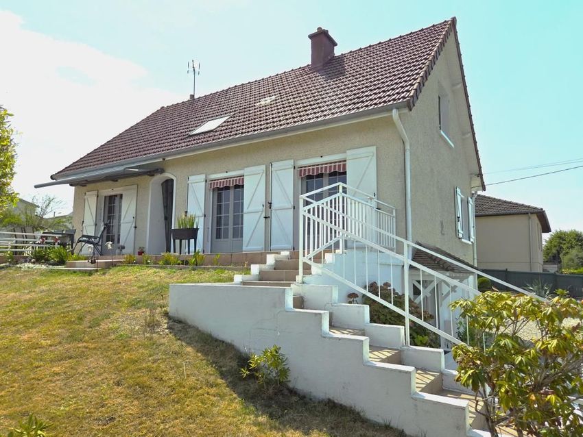 Image Façade à  maison individuelle de Gueugnon