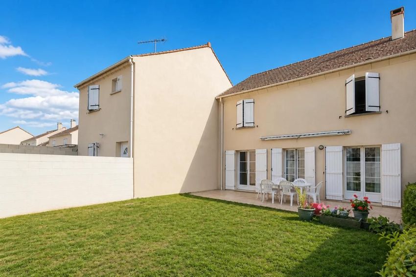 Image Façade à  maison individuelle de Persan