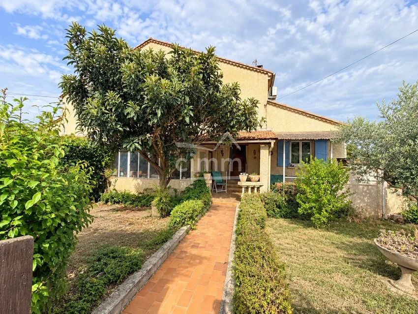 Image Façade à  maison individuelle de Château-Arnoux-Saint-Auban