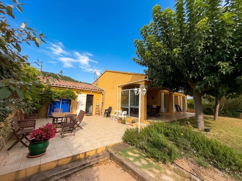 Image Façade à  maison individuelle de Le Val