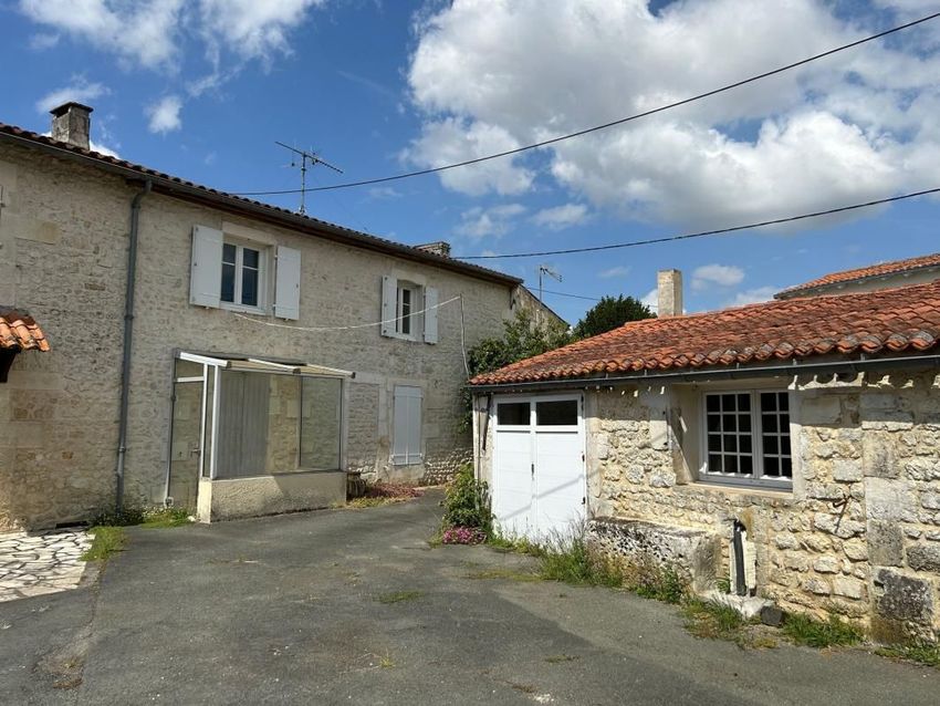 Image Façade à  maison individuelle de Sainte-Gemme