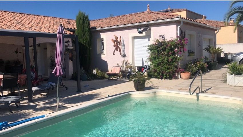 Image Piscine à  maison individuelle de Magalas