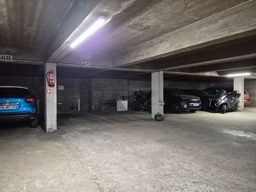 Image Place de parking à parking de Vallée de Fécamp