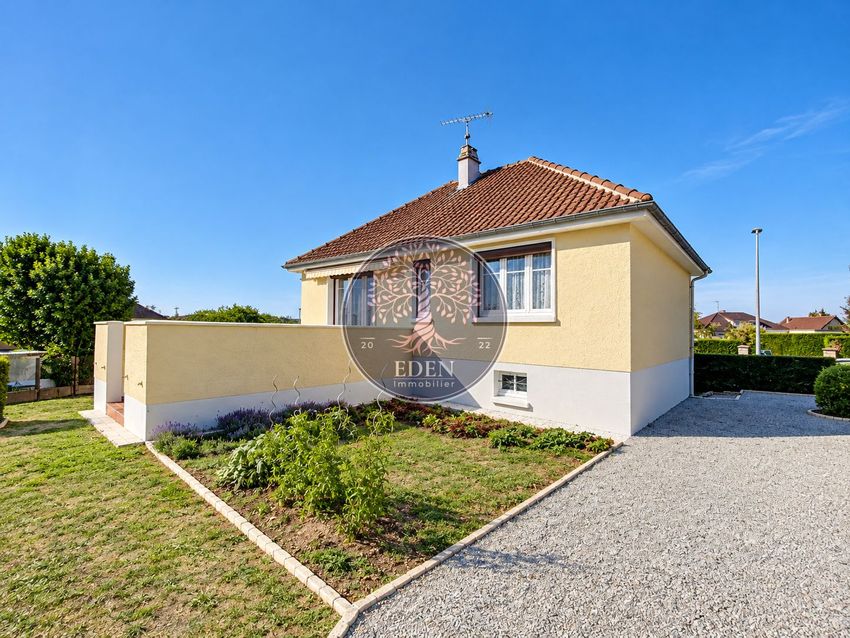 Image Façade à  maison individuelle de Dreux