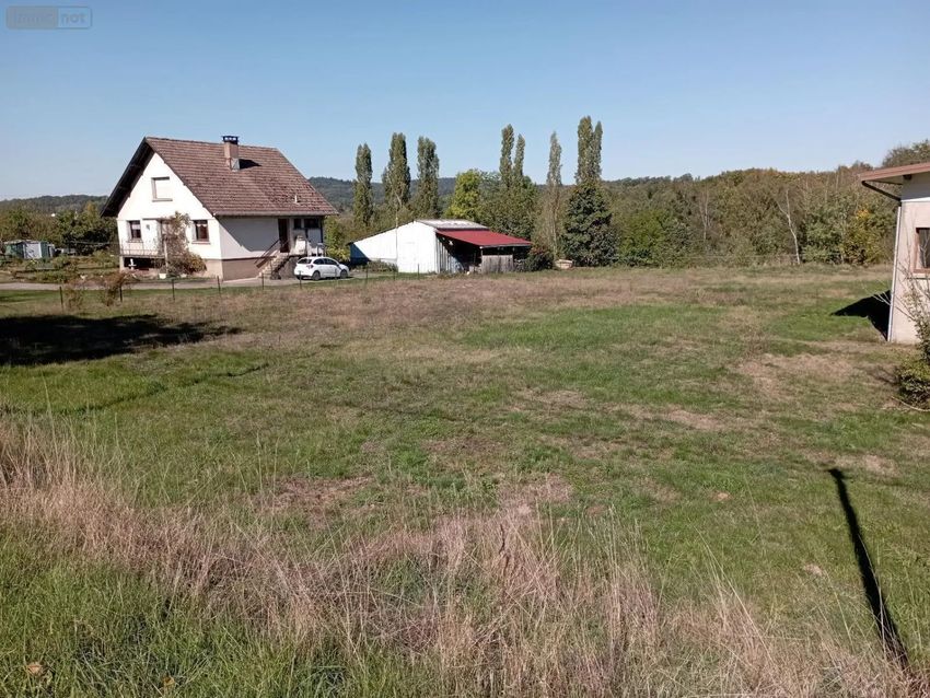 Image de terrain à Pouxeux