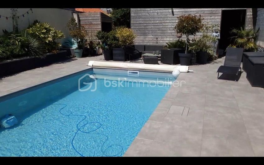 Image Piscine à  maison individuelle de Haute-Avesnes