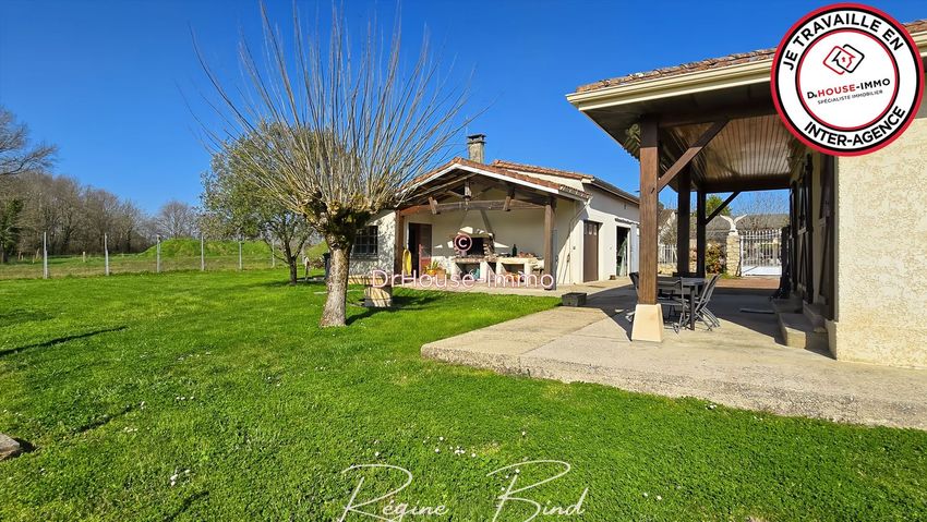 Image Façade à  villa de Listrac-Médoc