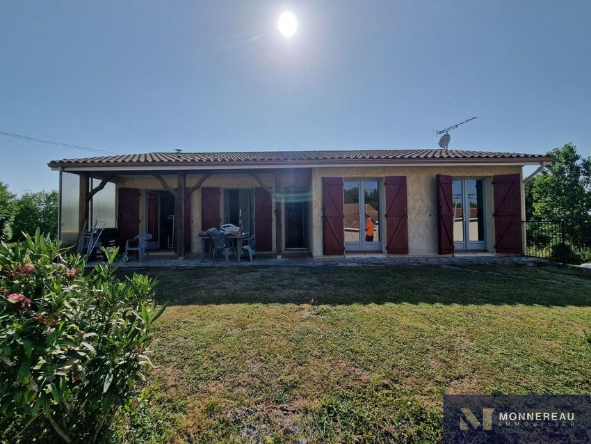 Image Façade à  maison individuelle de Challignac