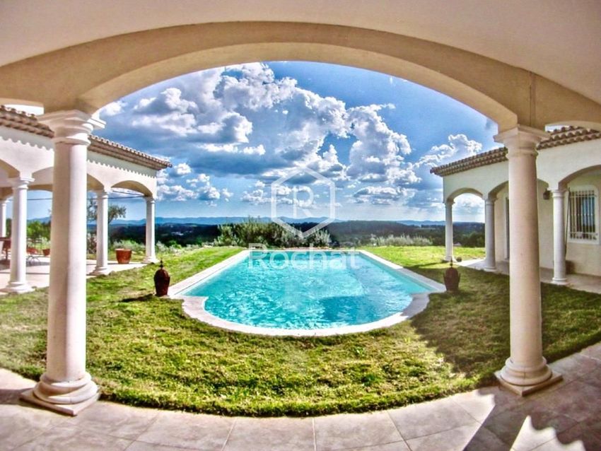 Image Piscine à  maison individuelle de Draguignan