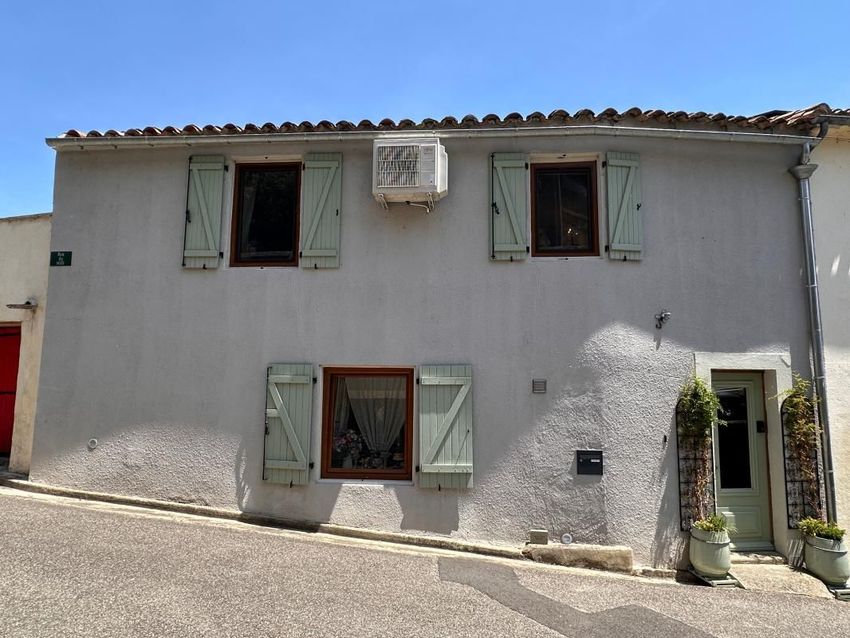 Image Façade à  maison de village de Villelongue-d'Aude