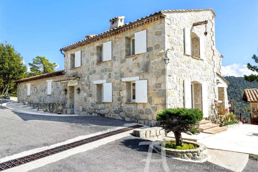Image Façade à  maison de maître de Lucéram