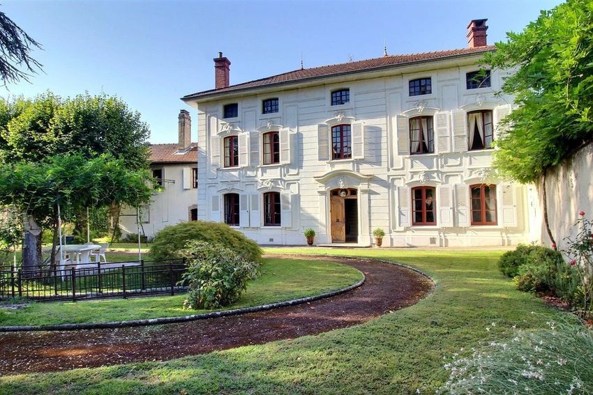 Image Façade à  maison individuelle de Saint-Vérand