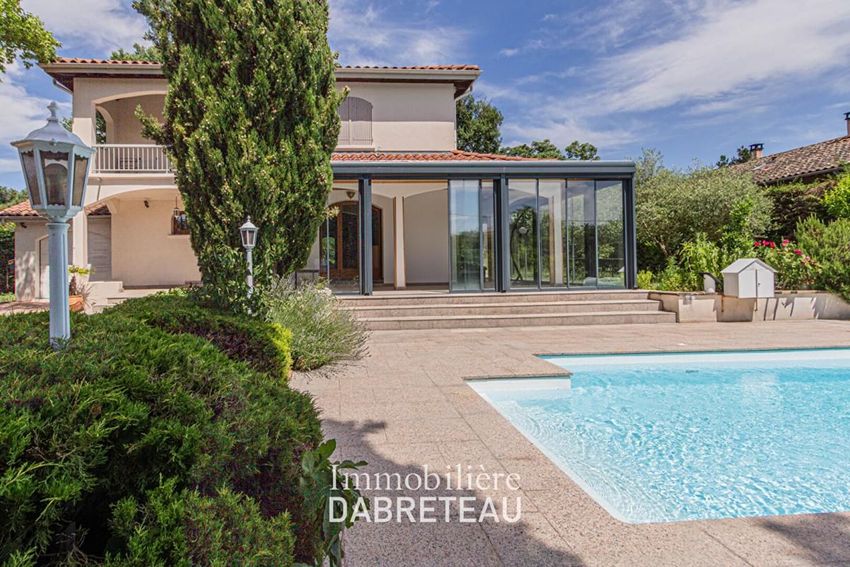Image Piscine à  maison individuelle de Montagny