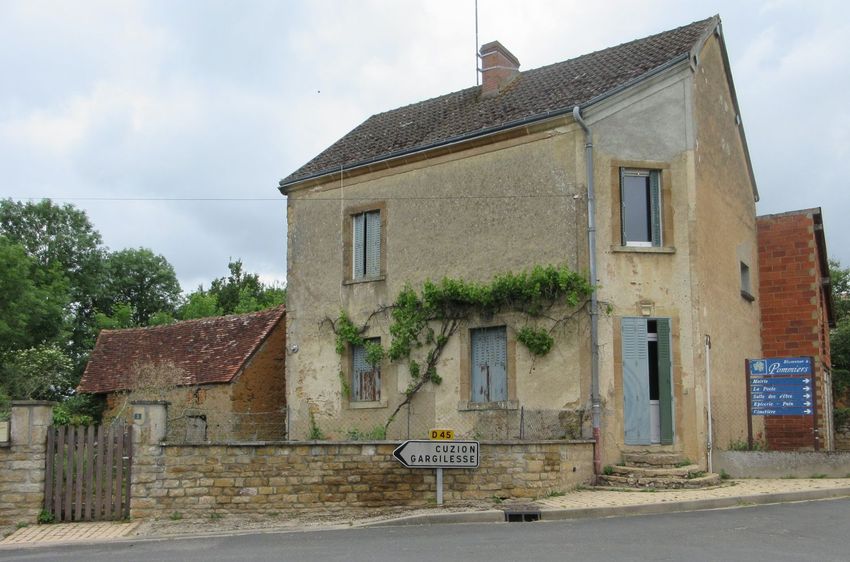 Image Façade à  maison individuelle de Pommiers