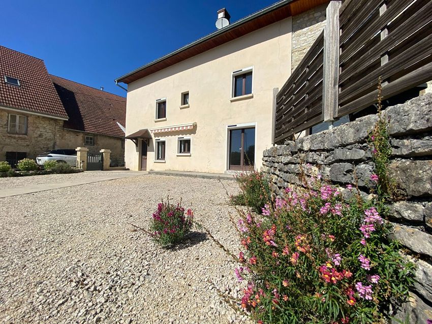 Image Façade à  maison mitoyenne de Pagnoz