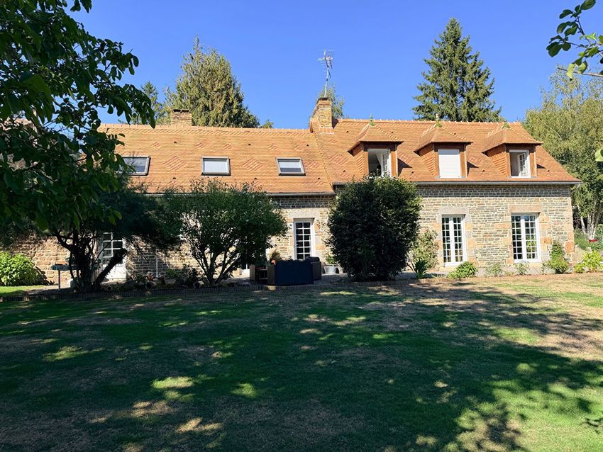 Image Façade à  maison individuelle de Caligny