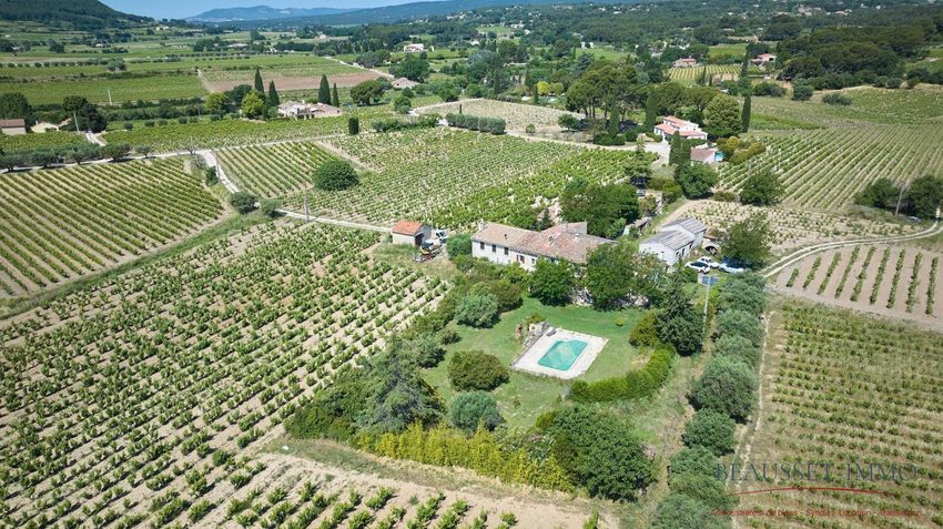 Image de  maison individuelle à Le Castellet